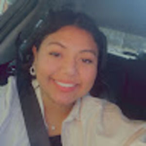 Meet your Posher, Stefany